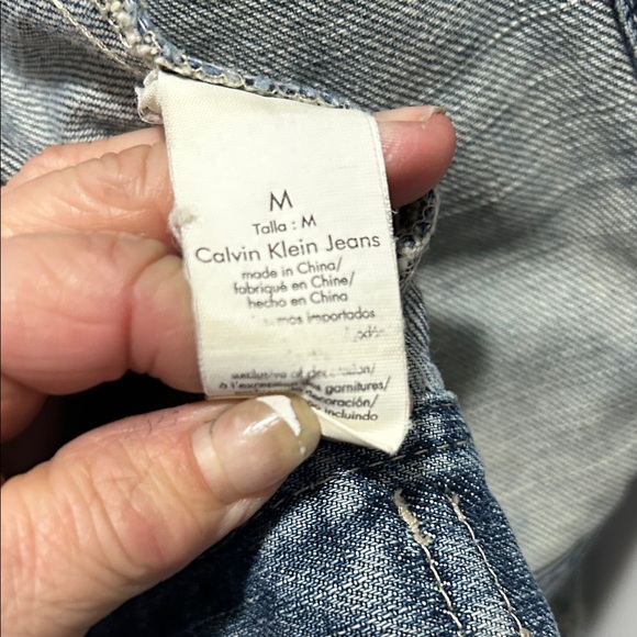 Calvin Klein Jeans Light Blue Denim Jacket Label Detail - Picture 3 of 4